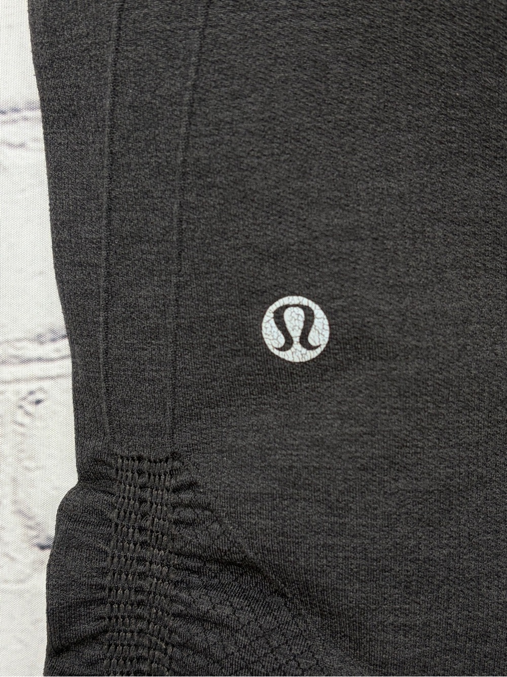 Lululemon In The Flow Crop II Heathered Deep Coal Sz 6 - Picture 9 of 16